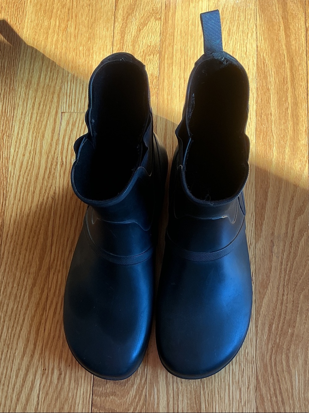 Xero Shoes Gracie Boots featuring a minimalist barefoot design Black Waterproof - Picture 3 of 7